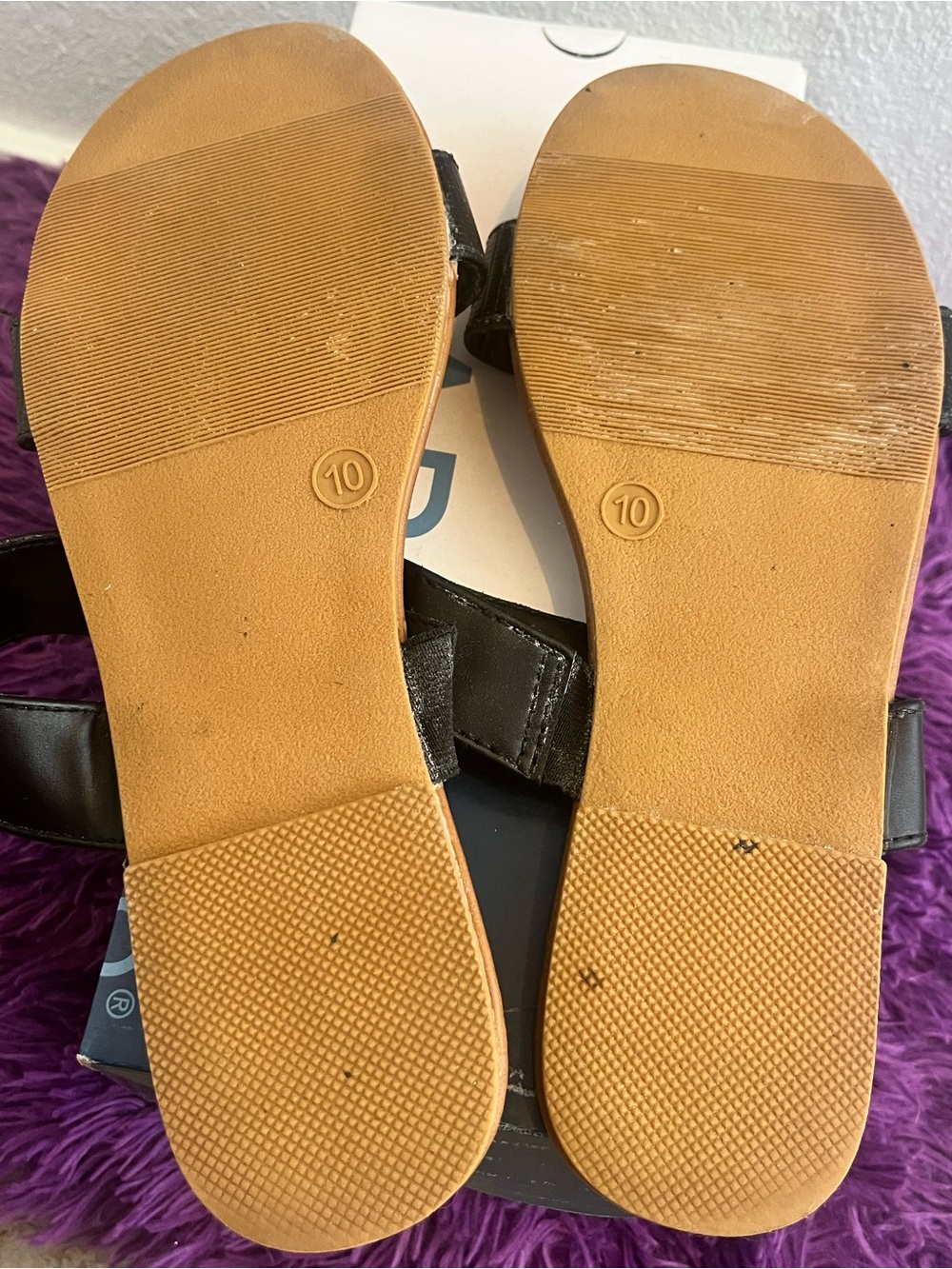 Arizona Jean Company Black and Tan Double Strap Slide Sandals - Picture 5 of 6